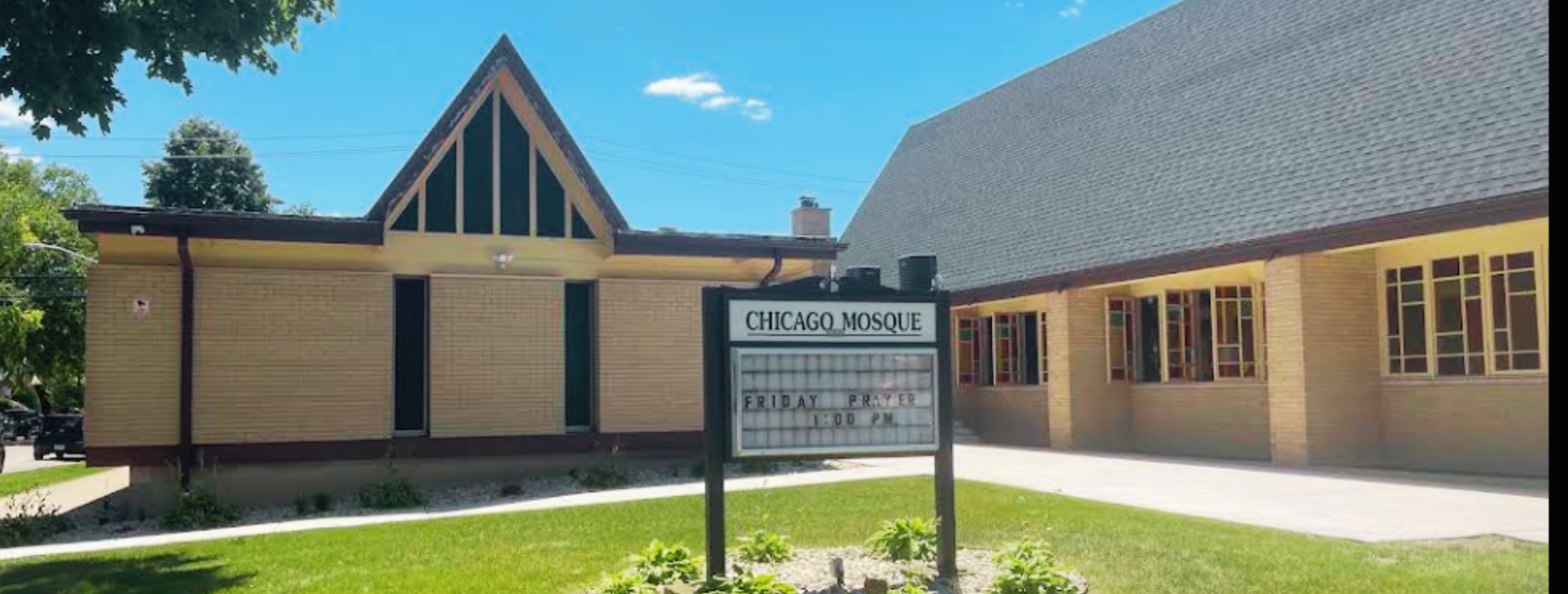 Exterior view of Chicago Mosque Chicago building